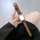 Retro Leather Replacement Strap Watchband For Apple Watch Series 7 45mm / 6 & SE & 5 & 4 44mm / 3 & 2 & 1 42mm(Yellow Brown)