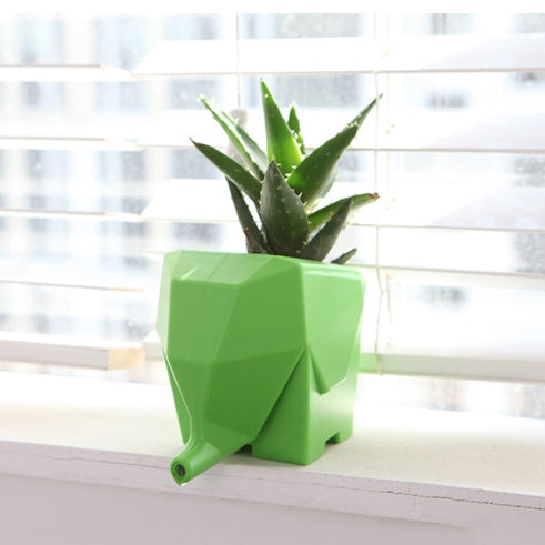 Small Elephant Shape Drain Kitchen Supplies Plastic Cage Chopsticks Tube Draining Cutlery Drain Box, Random Color Delivery