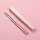 304 Stainless Steel Chopsticks + Wheat Straw Boxed Set Portable Takeaway Travel Tableware, Style:Clamshell(Pink)