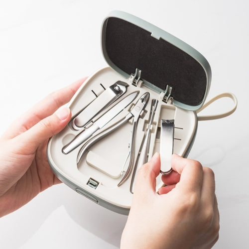 Multifunctional 9-piece Nail Clippers Set Stainless Steel Nail Clippers Random Color Delivery